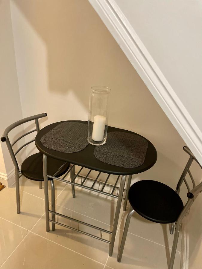 Apartment Live In Kensington *
